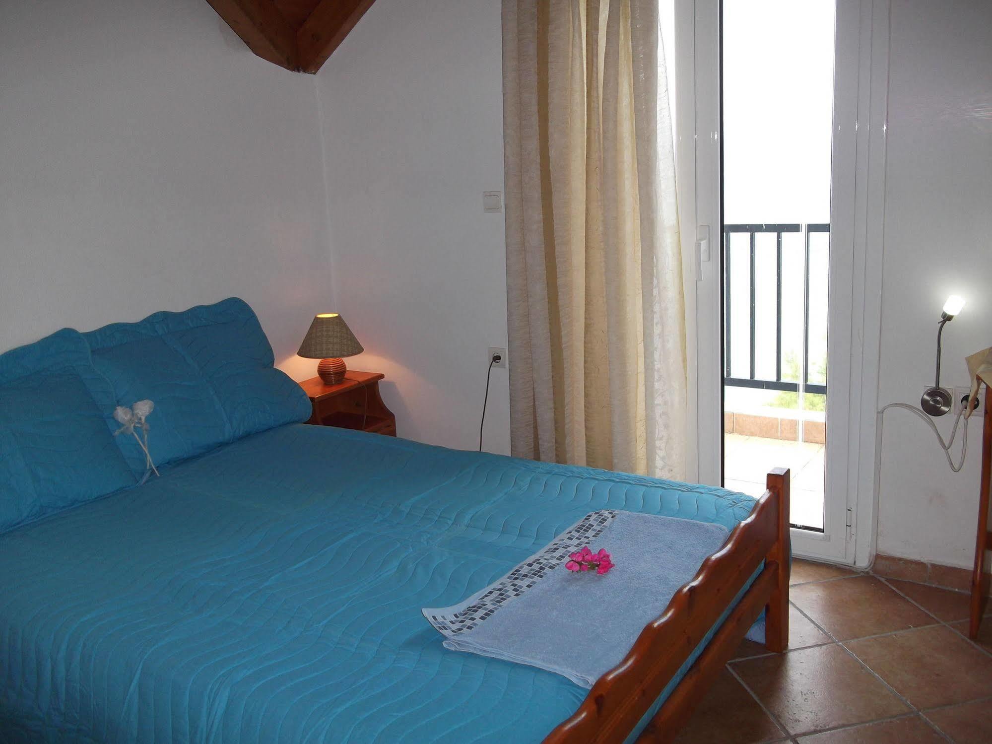 Kavos Psarou Studios & Apartments Екстериор снимка