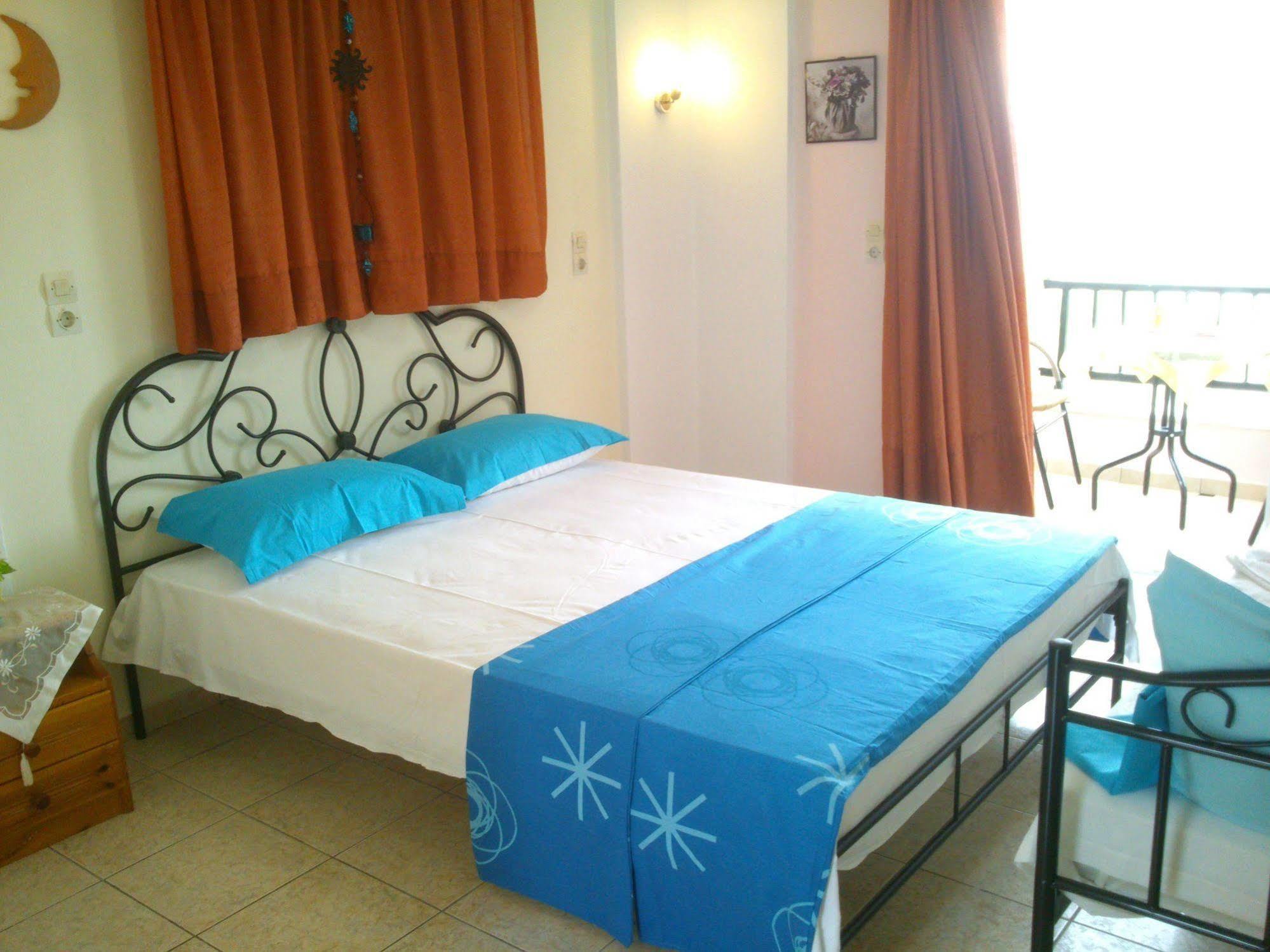 Kavos Psarou Studios & Apartments Екстериор снимка